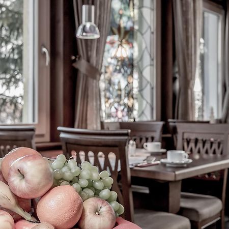 Hotel Garni Caroline Ischgl Buitenkant foto