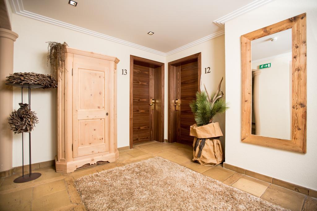 Hotel Garni Caroline Ischgl Kamer foto