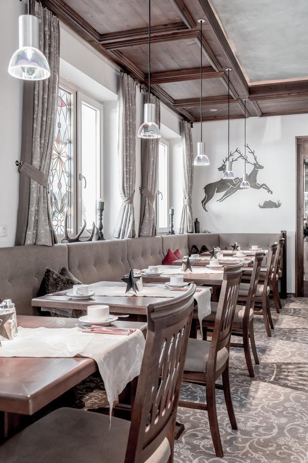 Hotel Garni Caroline Ischgl Buitenkant foto