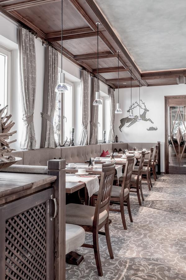 Hotel Garni Caroline Ischgl Buitenkant foto